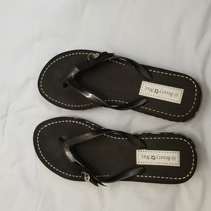 Beauty Max Black and White Sandals. Size 8. Preowned.